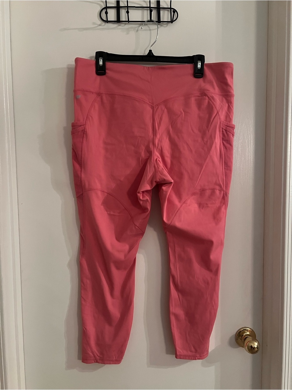 Fabletics Motion365 High-Waisted Pocket Capri Leggings Women’s Plus Pink Size 2X - Picture 2 of 4